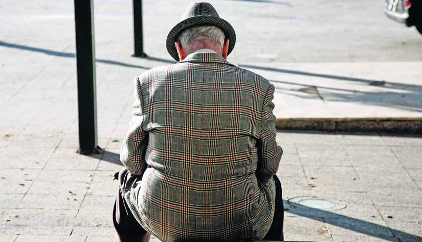 Κρυφός «κόφτης» στις συντάξεις φέρνει νέες περικοπές για ασφαλισμένους