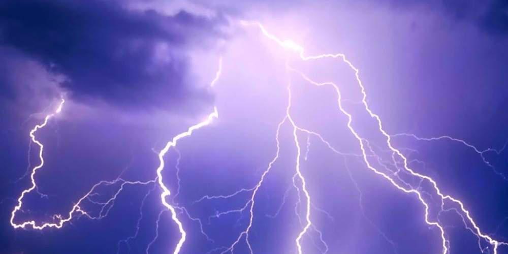 Τραγωδία στη Σκόπελο: Νεκρή 50χρονη γυναίκα από κεραυνό