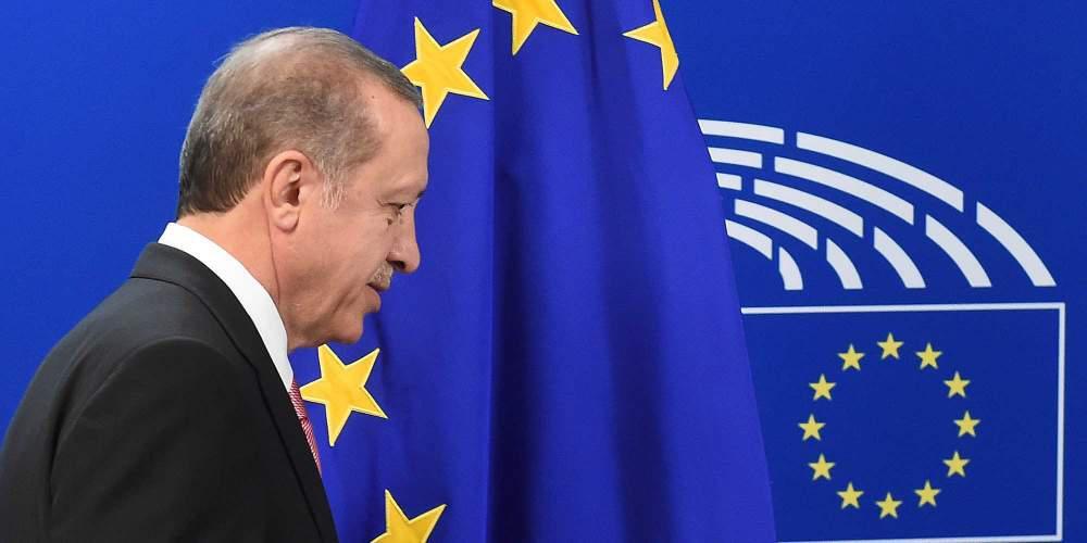 Μετωπική Τουρκίας – ΕΕ με αφορμή τις δηλώσεις Κερν για διακοπή των ενταξιακών διαπραγματεύσεων