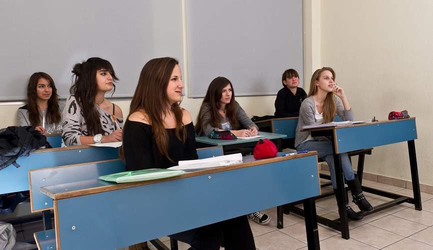 Κοινωνικό φροντιστήριο της Αρχιεπισκοπής: Λειτουργεί πέντε χρόνια και έχει επιτυχίες