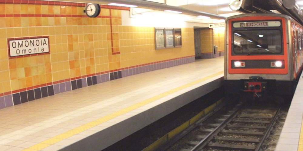Νεκρός στις ράγες του ηλεκτρικού στην Ομόνοια