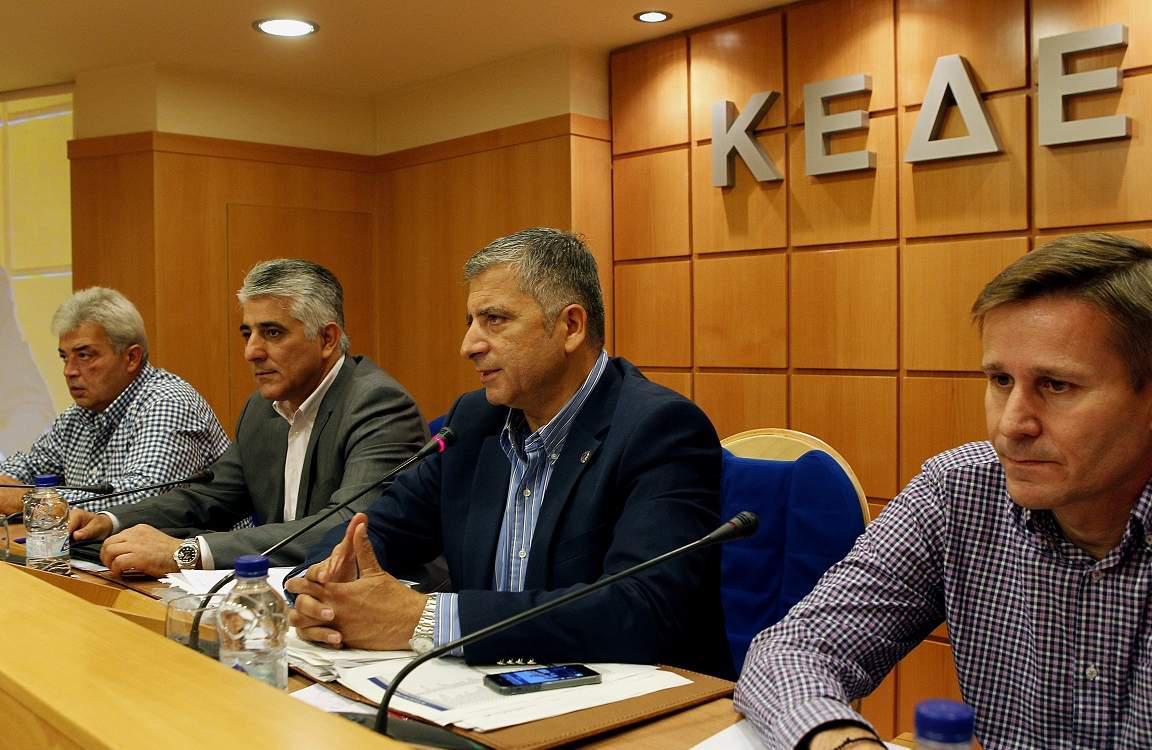 ΥΠΕΣ: Ο κ. Πατούλης υπερασπίζεται παρωχημένες, παλιομοδίτικες απόψεις