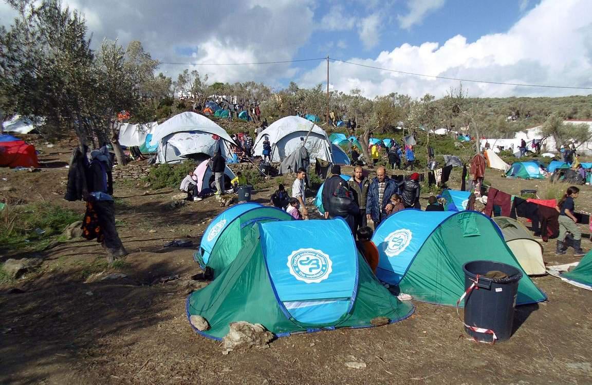 Διαμαρτυρία προσφύγων και επεισόδια στη Μυτιλήνη