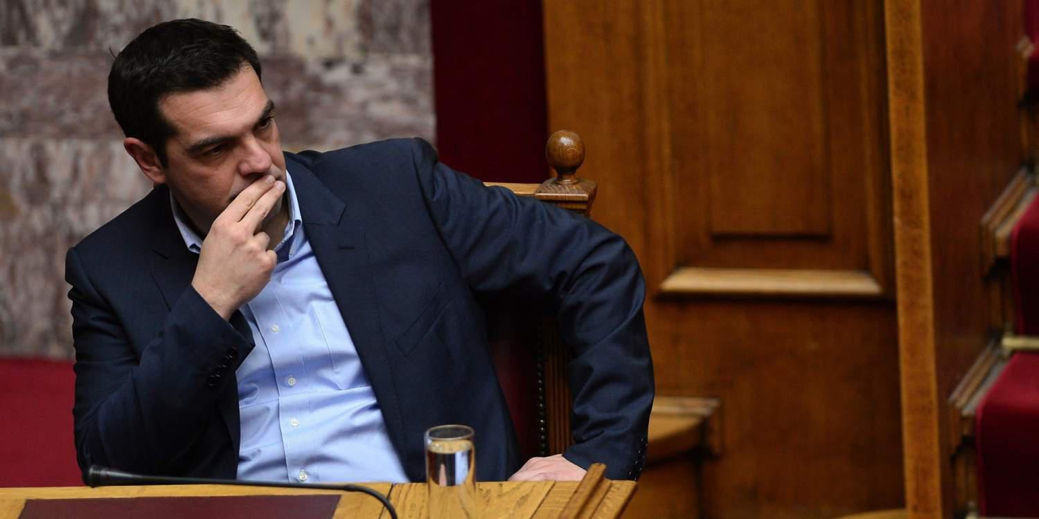 Δημοσκοπήσεις και δανειστές τα μεγάλα εμπόδια του Τσίπρα