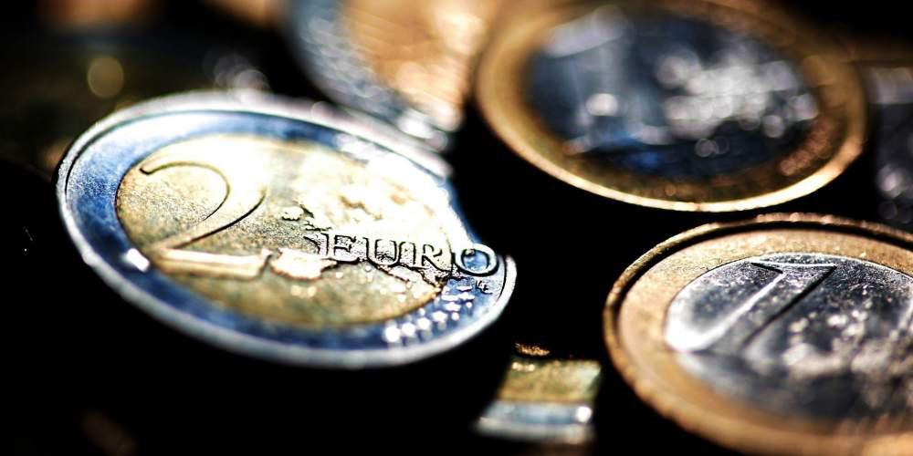 Ολοένα και βαθύτερα στην ύφεση η ελληνική οικονομία- Σε «ελεύθερη πτώση» το ΑΕΠ