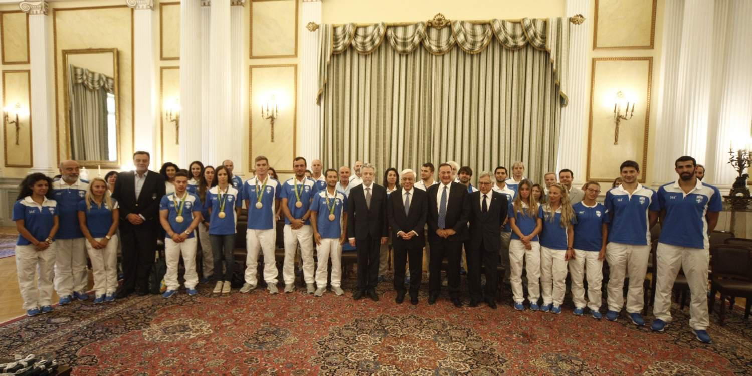 Ο Πρόεδρος της Δημοκρατίας τίμησε τα παιδιά που δόξασαν την Ελλάδα στους Ολυμπιακούς του Ρίο [εικόνε