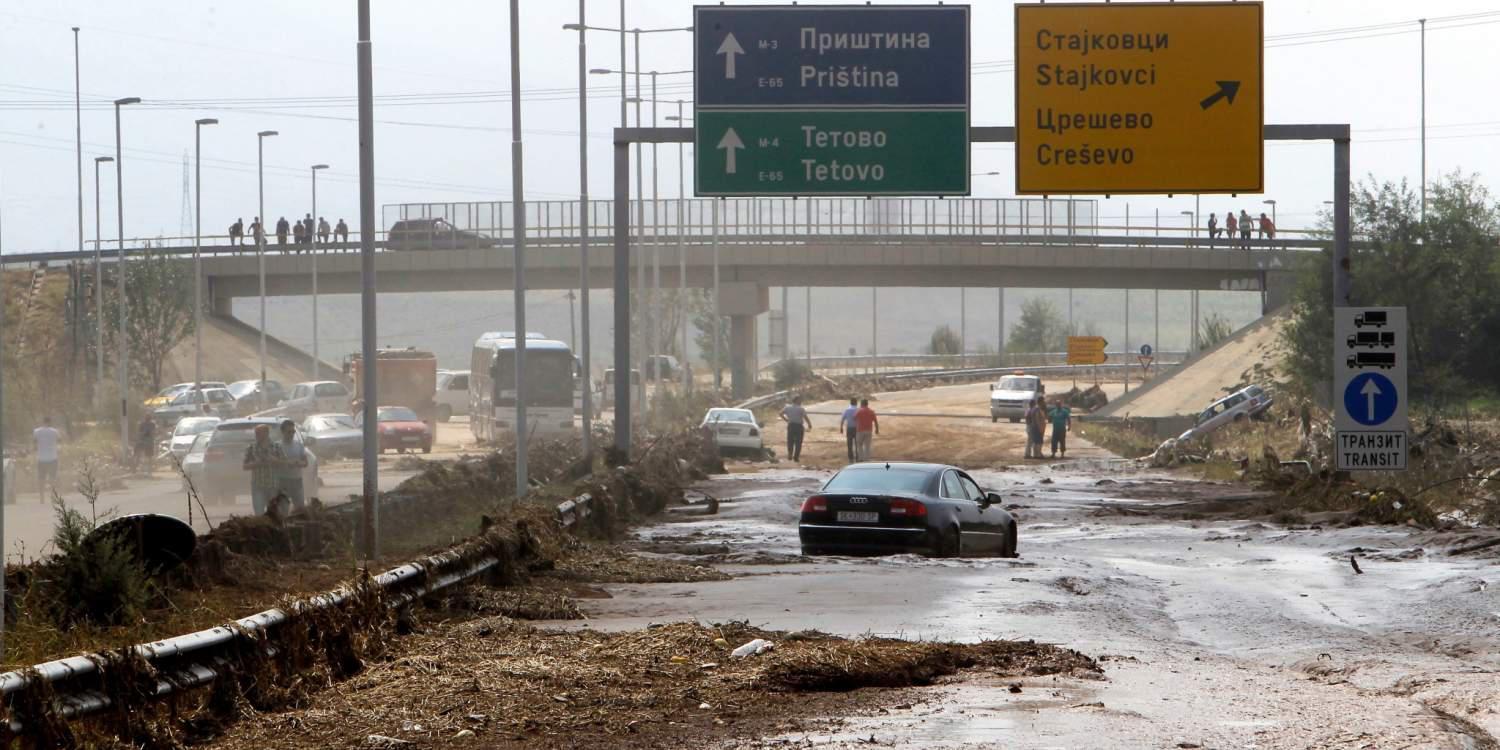 Σε κατάσταση έκτακτης ανάγκης τα Σκόπια -21 νεκροί από τις πλημμύρες