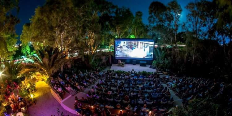 Lockdown: Ανοίγουν μουσεία, θερινά σινεμά, ανοιχτά θέατρα, αθλητικές ακαδημίες - Δείτε τι ημερομηνίες