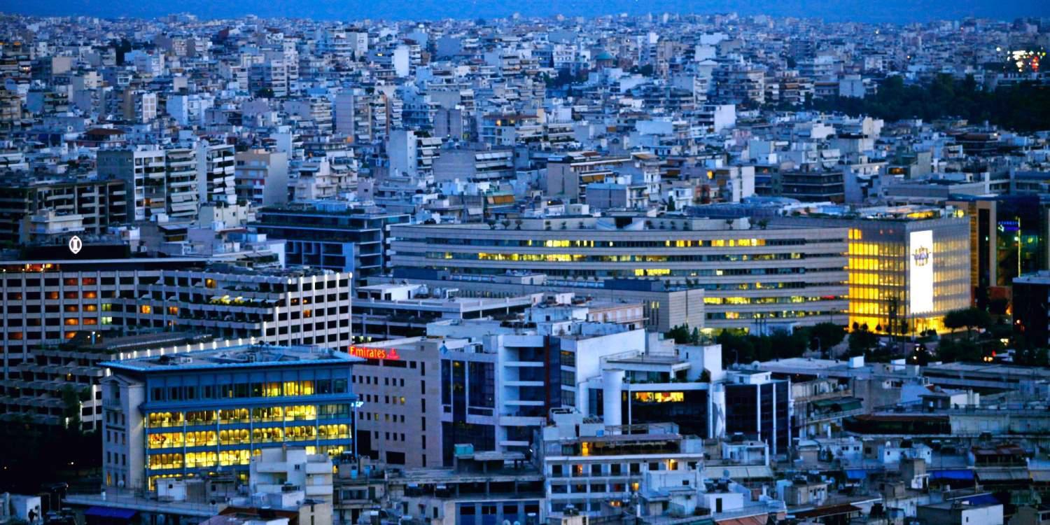 Σε «ελεύθερη πτώση» οι τιμές των ακινήτων – Πόσο έπεσαν ανά περιοχή;