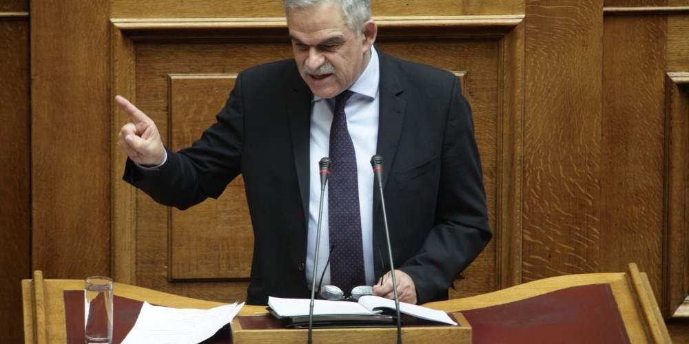 Τόσκας για πυροσβέστες: Ελπίζουμε ότι σύντομα θα μονιμοποιηθούν