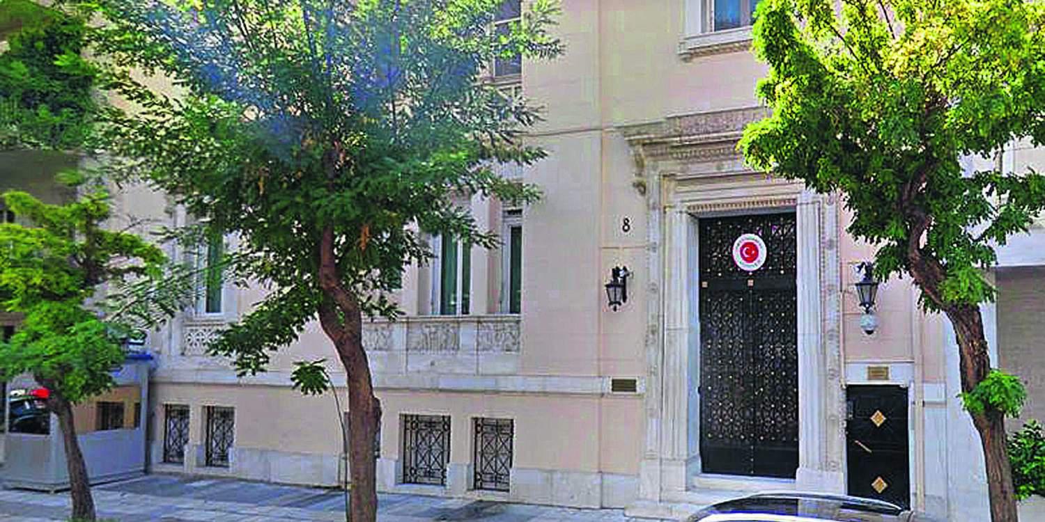 «Απέδρασαν» στην Ιταλία οι στρατιωτικοί ακόλουθοι της τουρκικής πρεσβείας στην Αθήνα