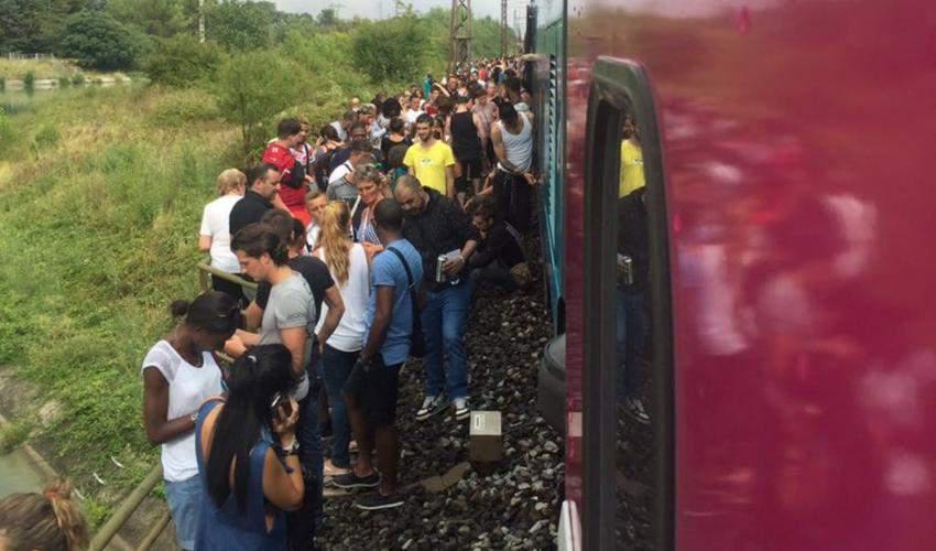 Τουλάχιστον 60 τραυματίες σε σιδηροδρομικό ατύχημα στη νότια Γαλλία [εικόνες]