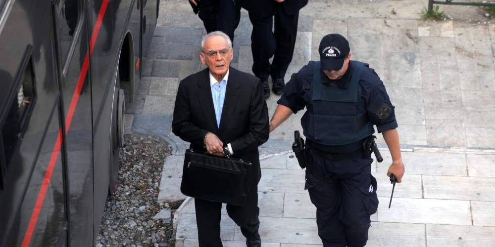 Θύμα άγριου ξυλοδαρμού ο Τσοχατζόπουλος στη φυλακή