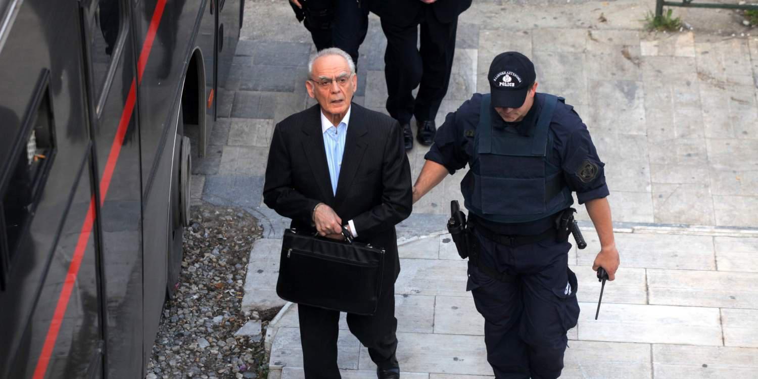 Θύμα άγριου ξυλοδαρμού ο Τσοχατζόπουλος στη φυλακή