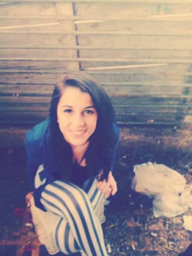 16xroni-eksafanisi-1300