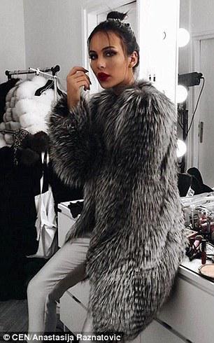 3861587500000578-3790642-image-m-30_1473933017210