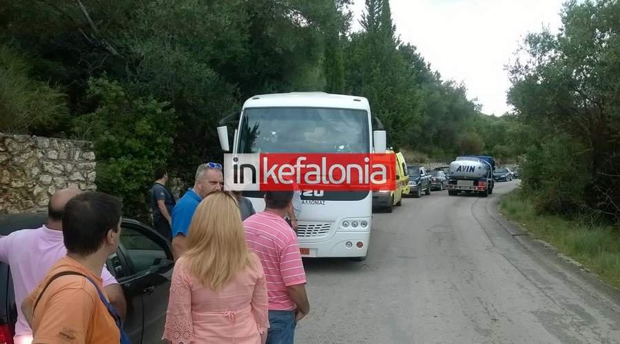 Πέθανε οδηγός λεωφορείου στην Κεφαλονιά την ώρα του δρομολογίου [εικόνες]