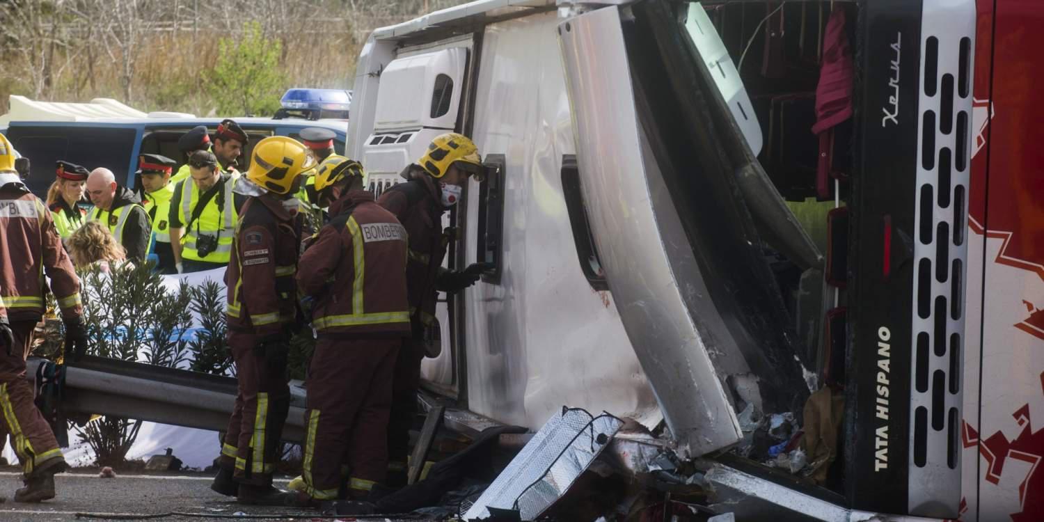 24 τραυματίες από ανατροπή λεωφορείου στην Βαρκελώνη