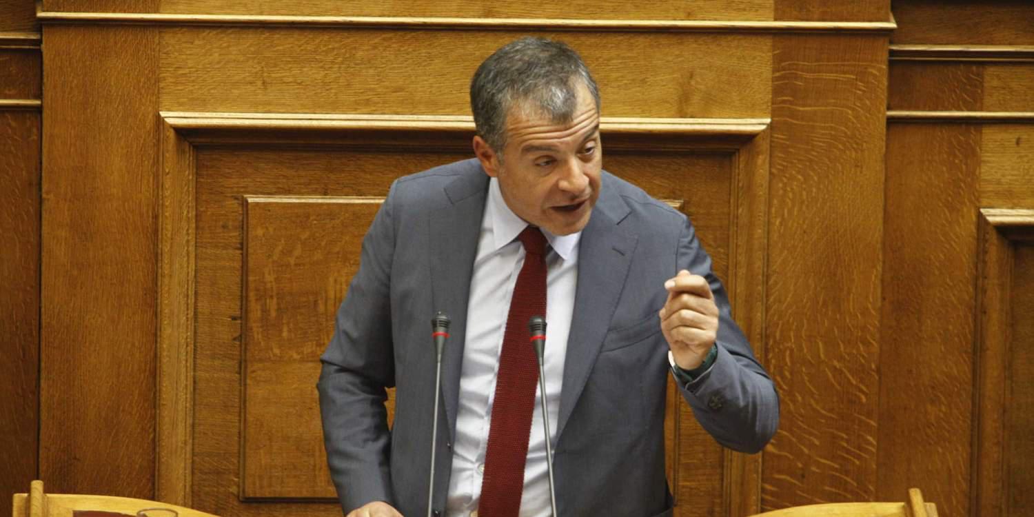 Θεοδωράκης: Πρέπει όλοι να παίξουμε τίμια στο θέμα του ΕΣΡ