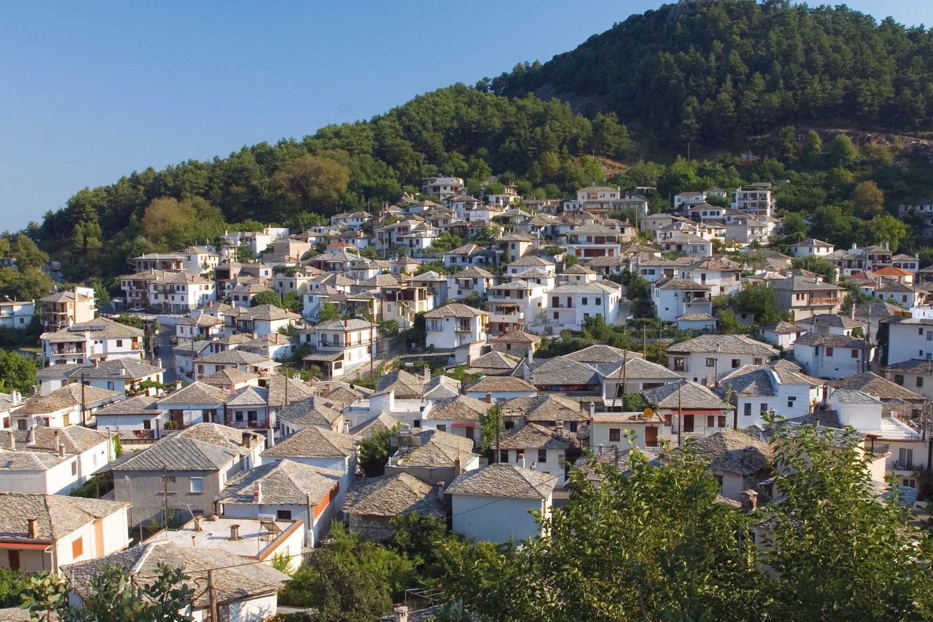 Κορωνοϊός - «Καμπανάκι» Σαρηγιάννη για τα κρούσματα στη Θάσο