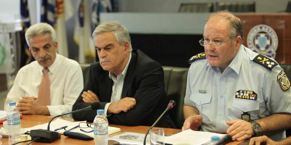 Καταργήσεις και συγχωνεύσεις τμημάτων στο σχέδιο που παρουσίασε ο Τόσκας