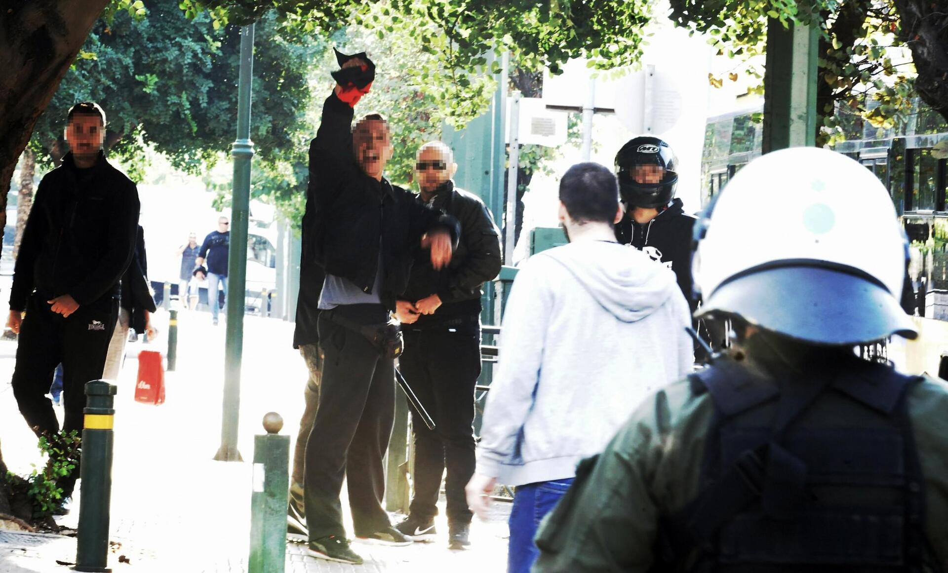 anarxikoi-dikastirio-1300-1