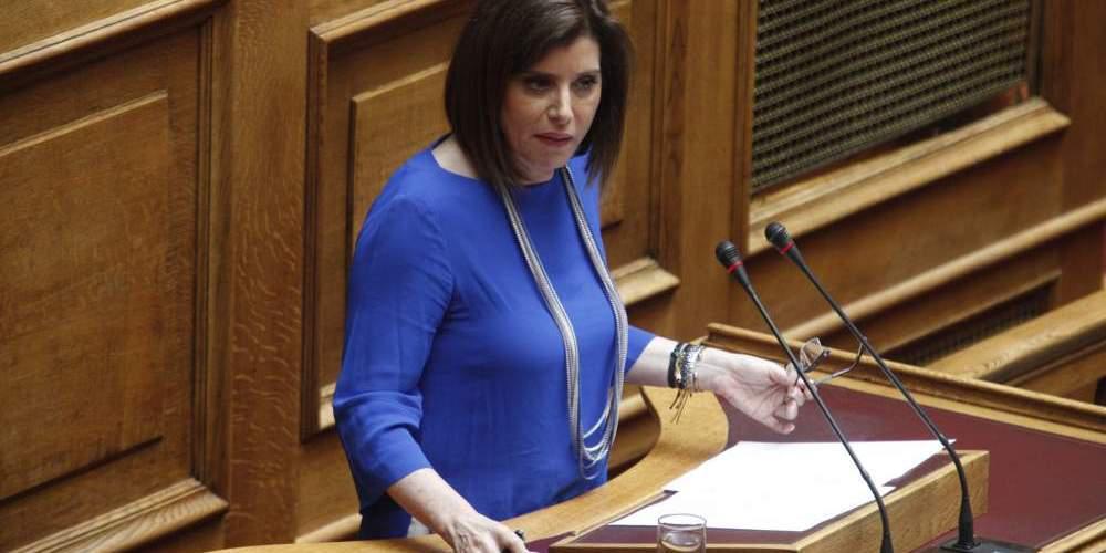 Επεισόδιο στην Βουλή μεταξύ Συρμαλένιου-Ασημακοπούλου – «Ωραίο στυλ έχεις μωρή» [βίντεο]