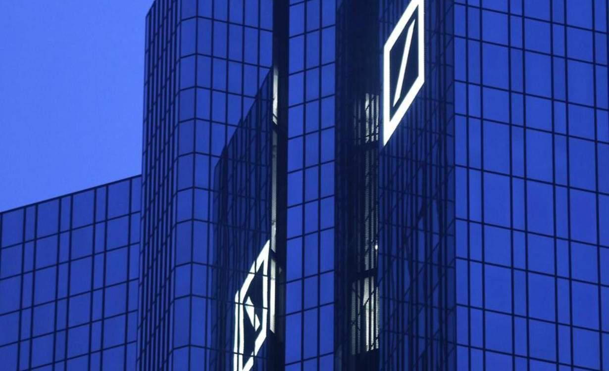 Με αγωγή 14 δισεκατομμυρίων δολαρίων απειλούν οι ΗΠΑ τη Deutsche Bank