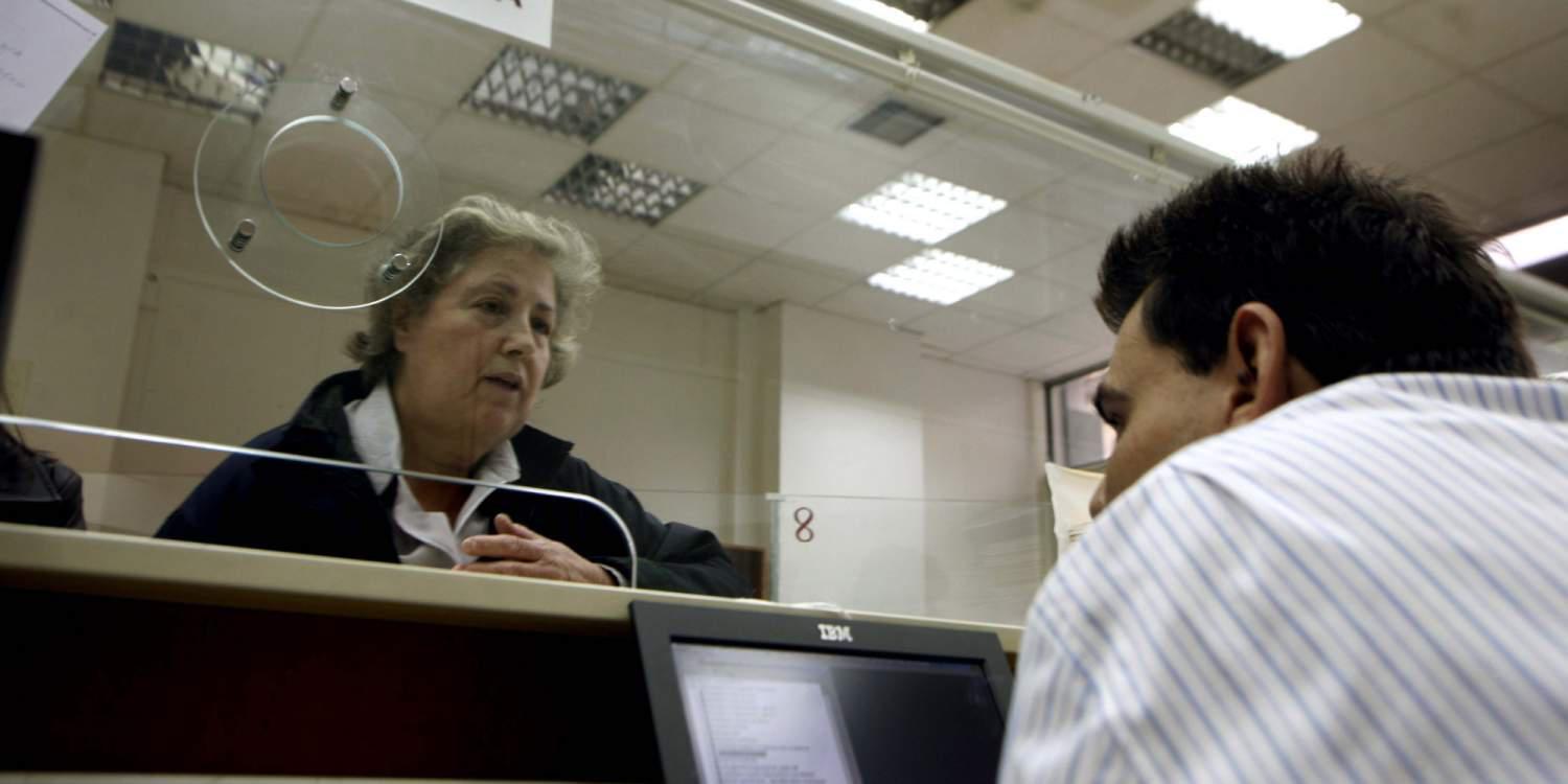 Έως και 1.000 ευρώ το ακατάσχετο όριο για μισθούς και συντάξεις