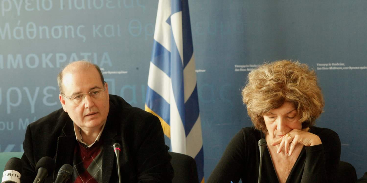 Μπαράζ παραιτήσεων από μέλη των Συμβουλίων ΑΕΙ και επιστροφή «αιώνιων» φοιτητών