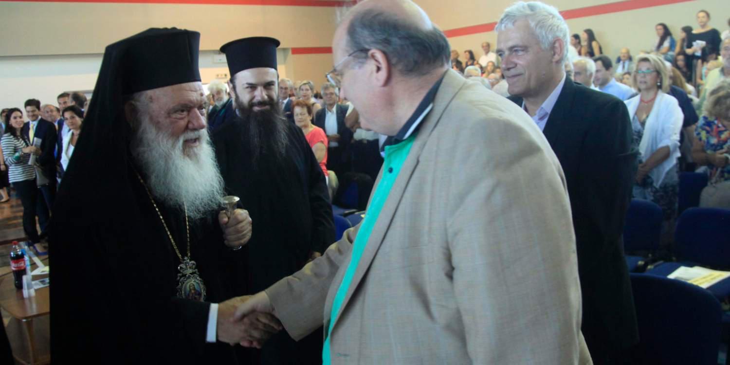 Φίλης: Σέβομαι τον Ιερώνυμο, να μην γυρίσουμε σε εποχές Χριστόδουλου
