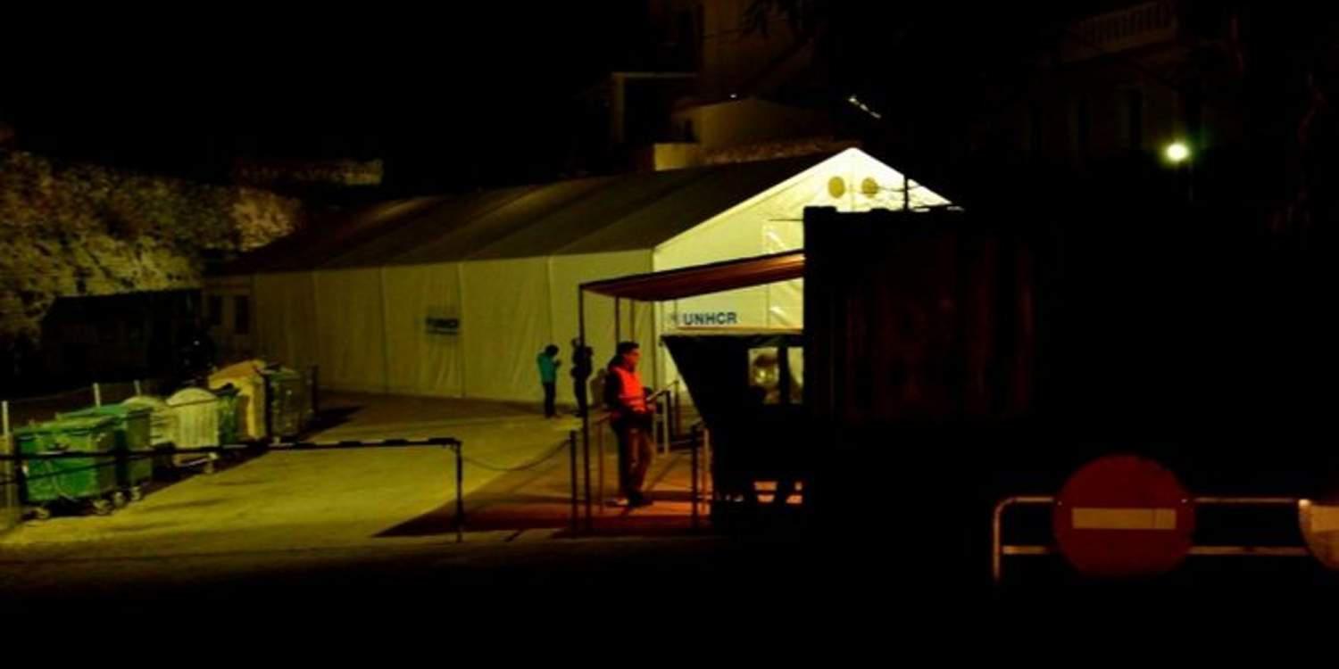 Ένταση με πέτρες και καδρόνια στον καταυλισμό της Σούδας στη Χίο