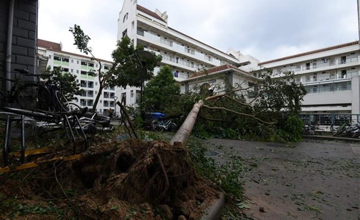Επτά νεκροί και εννέα αγνούμενοι από φονικό τυφώνα στη Κίνα