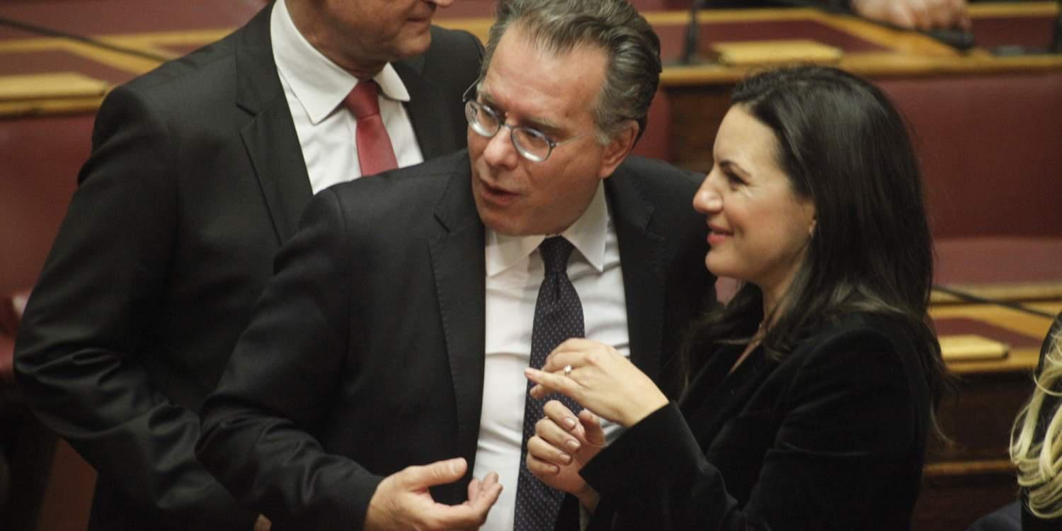Κουμουτσάκος: Η παραίτηση Βουδούρη είναι η κορυφή του παγόβουνου