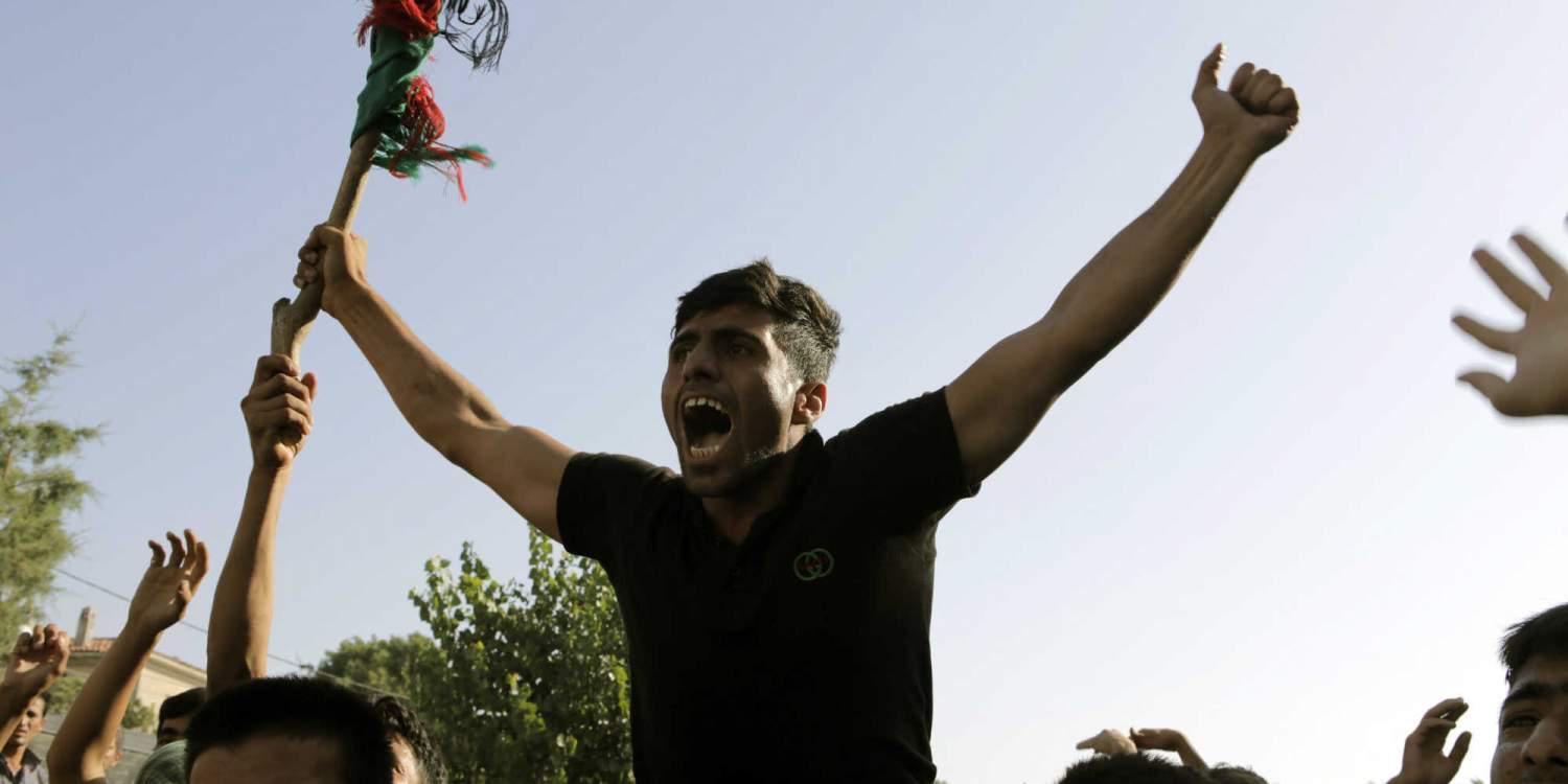 Δύο διμοιρίες ΜΑΤ στην Λέσβο απο την Αθήνα για την αποκατάσταση της τάξης