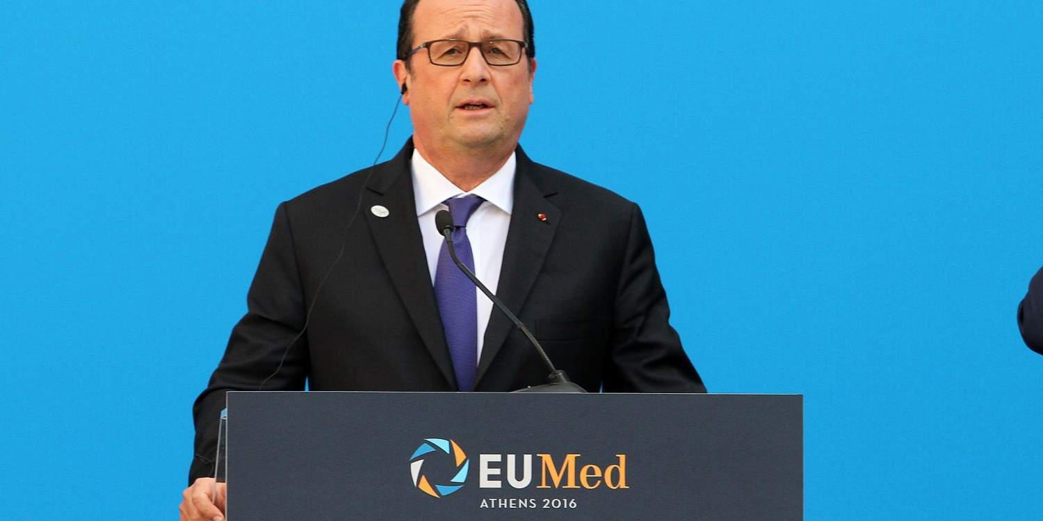 Ολάντ: Η Ευρώπη οφείλει να έχει στρατηγική αυτονομία