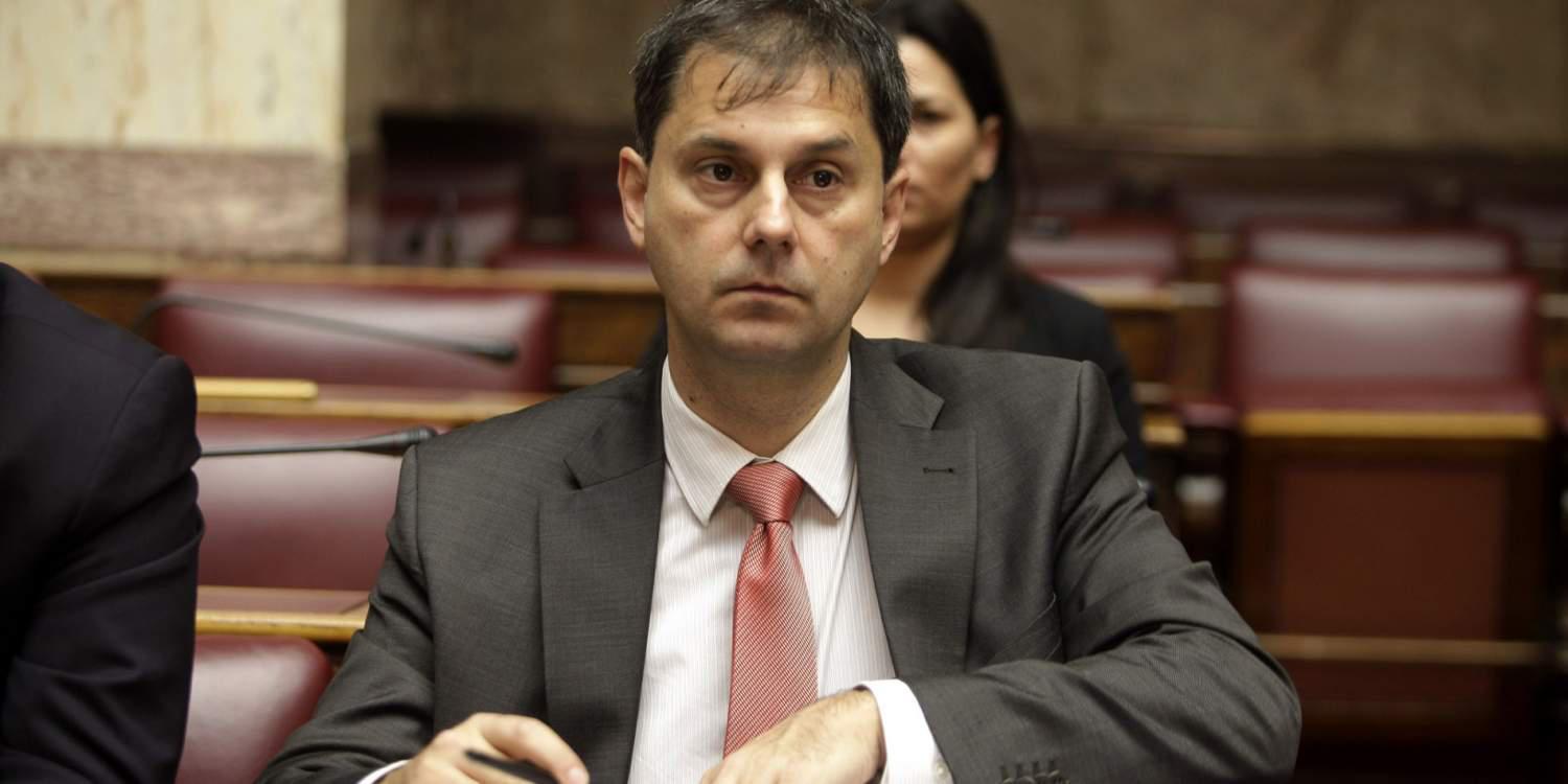Θεοχάρης: Η θυσία της Ιφιγένειας και η γελοιοποίηση της κυβέρνησης