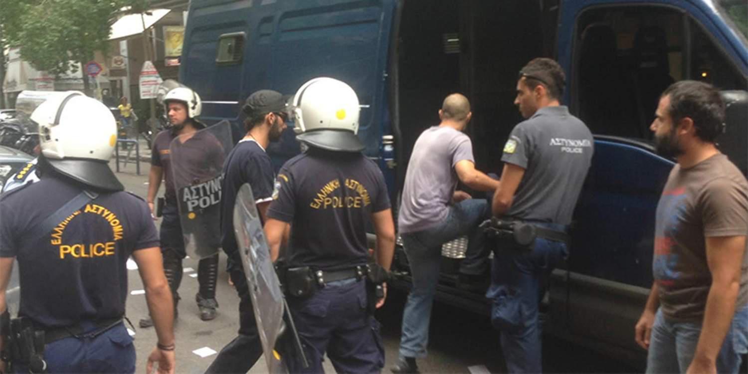 Έφοδος του Ρουβίκωνα στο υπουργείο Μεταφορών [εικόνες & βίντεο]