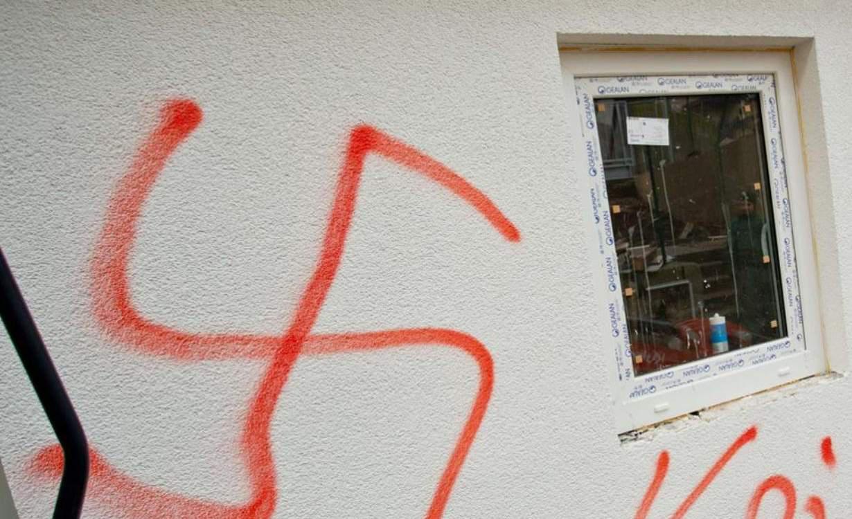 Αυστραλία: Σβάστικες και σε δεύτερη συναγωγή στο Σίδνεϊ – Αντισημιτικά γκραφίτι σε σπίτια