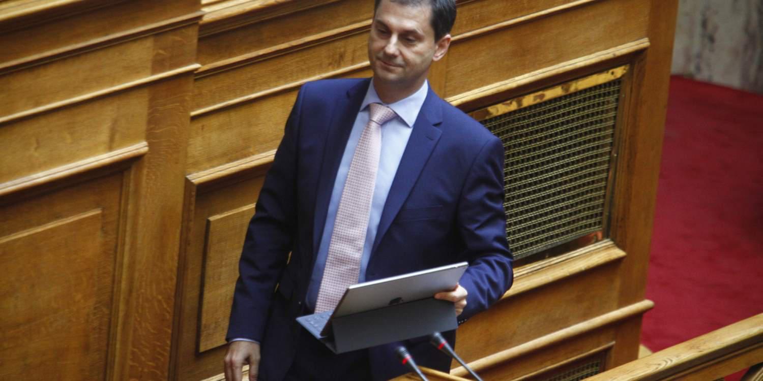 Θεοχάρης: Ο Τσίπρας επί της ουσίας ψηφίζει 4ο μνημόνιο