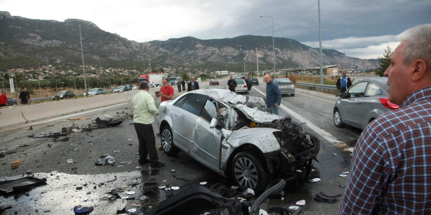 43χρονος οδηγός νεκρός στην Κορινθία