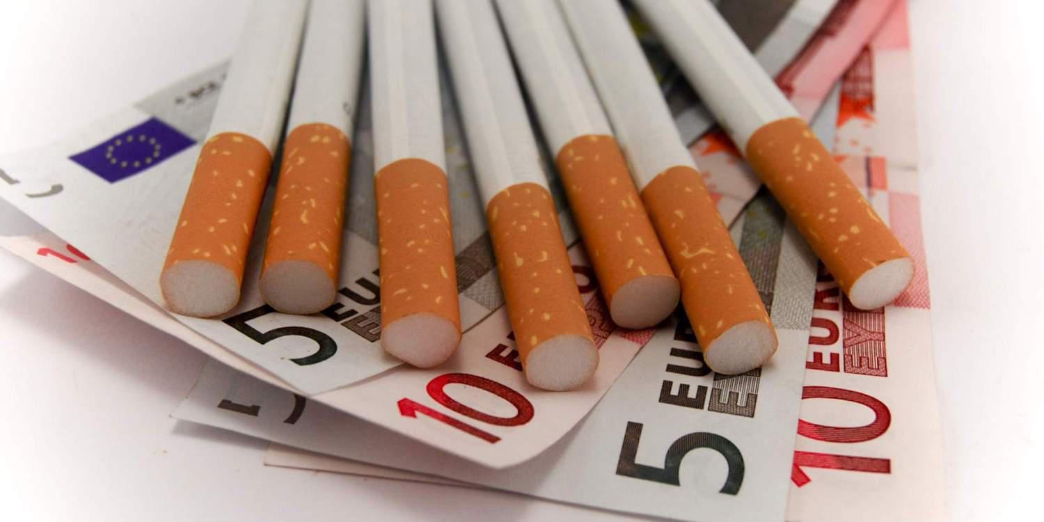 Ατακτη υποχώρηση των βουλευτών του ΣΥΡΙΖΑ για την τροπολογία για τα ψιλικατζίδικα