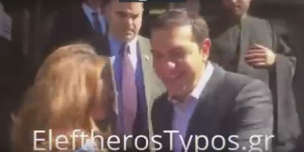 Αποκλειστικό: Ελληνίδα της Αστόριας στον Τσίπρα: Μην προδώσετε την πατρίδα [βίντεο]