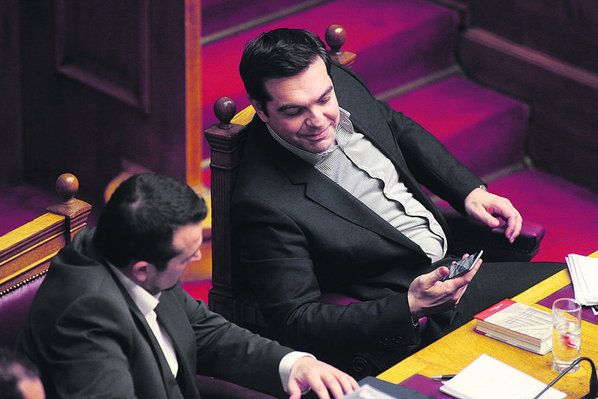Κάποιος να πει στον Τσίπρα ότι υπάρχει και η στροφή των 180 μοιρών