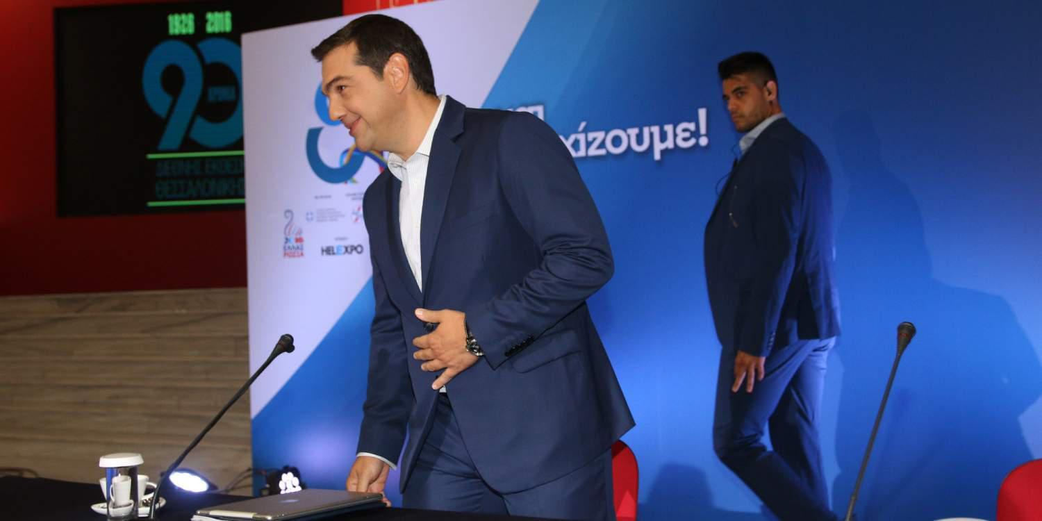 Τσίπρας: Αν δείτε τον Παππά, πείτε του ότι δεν θα αποφασίσει αυτός για το αν θα αλλάξει υπουργείο