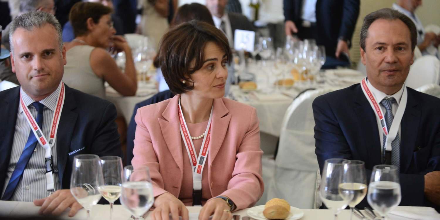 Με απαιτήσεις για μείωση αφορολογήτου μισθωτών και συνταξιούχων ήρθαν οι θεσμοί στην Αθήνα
