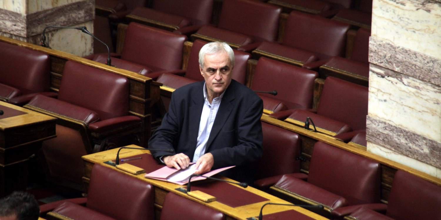 Νέες καταγγελίες Βουδούρη για «καπέλο» 20 εκατ. Ευρώ σε οικισμούς προσφύγων