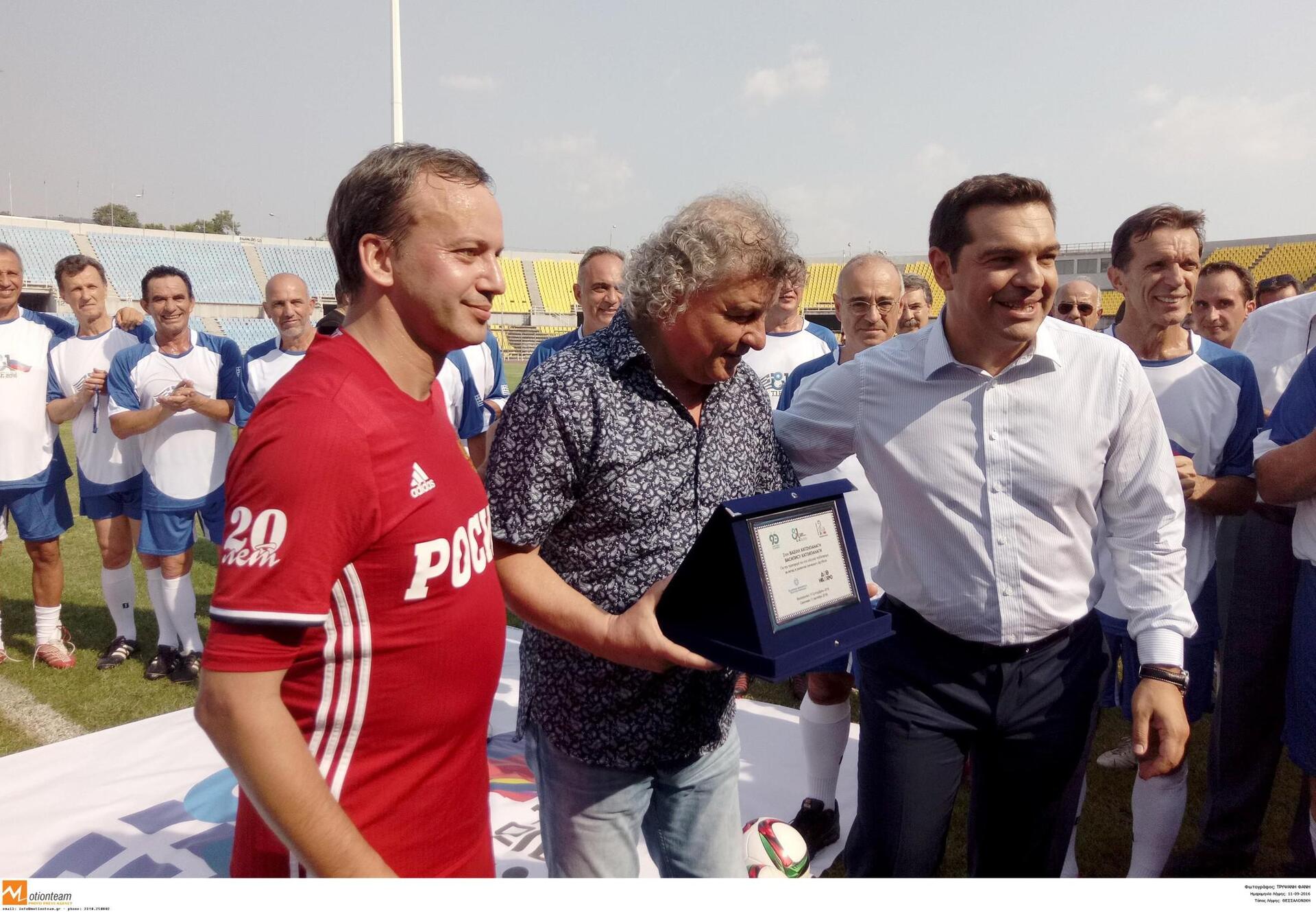 xatrzi-tsipras-kautantzogleio-1300