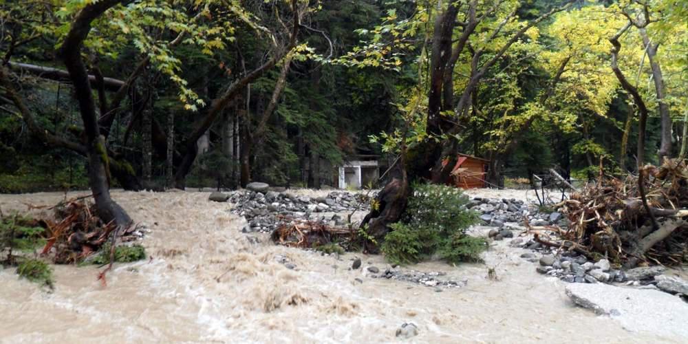 Ξαφνική νεροποντή άφησε χωρίς ρεύμα τη Ζάκυνθο