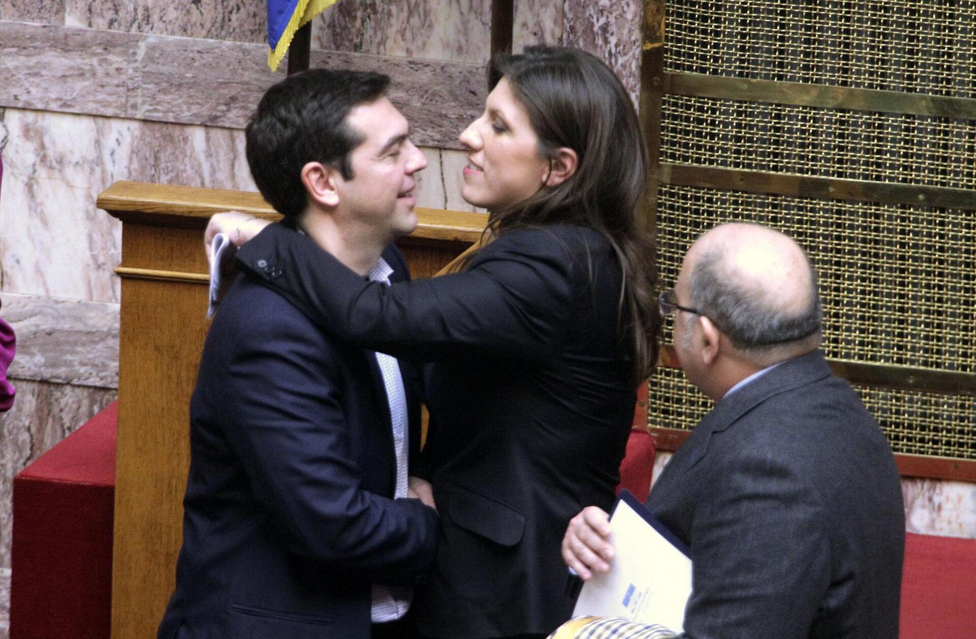 «Σφάχτηκαν» στην Βουλή Παππάς – Κωνσταντοπούλου για τα… μάτια του Τσίπρα